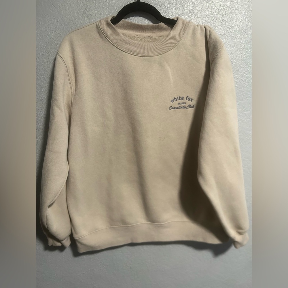 White fox crewneck